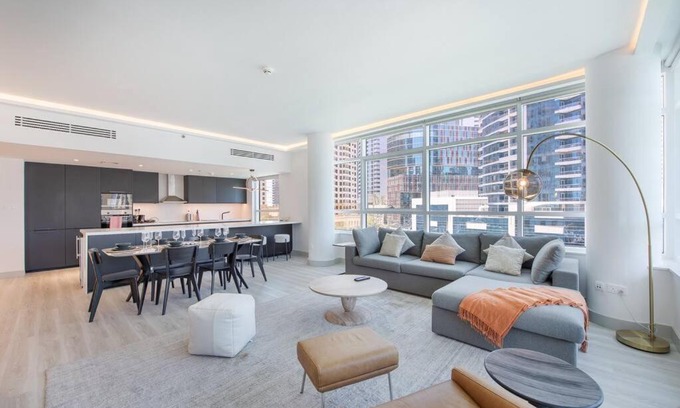 Dubai Marina Apartment | Astonishing 3BDR in the heart of Dubai Marina