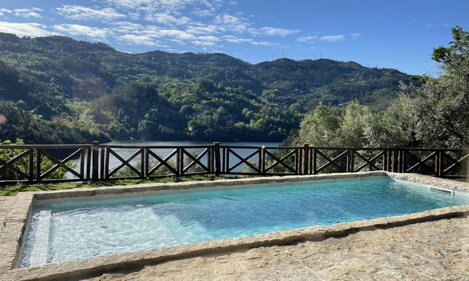 Rio Caldo House | Astonishing Lake View House in Gerês