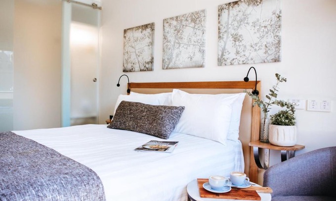 Wagga Wagga Hotel | Astor Inn