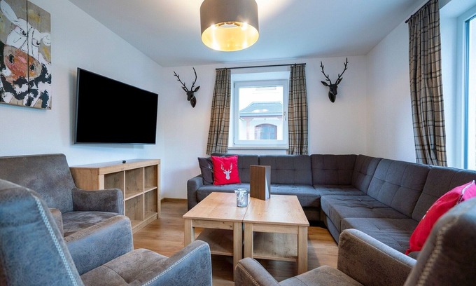 Bruck an der Grossglocknerstrasse Ski Chalet | Chalet in Zell am See near Ski Slopes