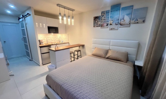 Isla Verde Apartment | At Isla Verde. 1: minute walking to the beach and 5: minutes driving to airport