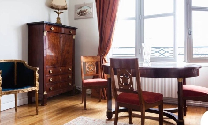 Quartier de l'Ecole-Militaire Apartment | AT THE HEART OF THE 2024 OLYMPICS, CLOSE TO THE OLYMPIC VENUES