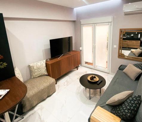 Old Town Apartment | At the heart of Thessaloniki