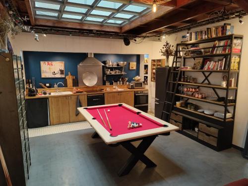 14th Arrondissement House | Atelier d'artiste - Loft with garden center of Paris