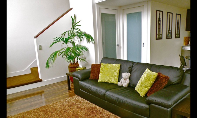 Katoomba Cottage | ATELIER Spa Fireplace Queen Bed Wifi Netflix Off Street Parking in Quiet Area