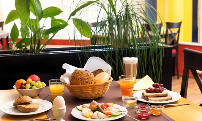 Lampertheim Hotel | Ates Hotel Lampertheim by Aurum