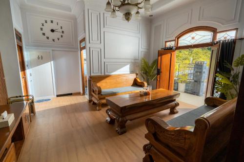 Ngaglik House | Atharis Homestay