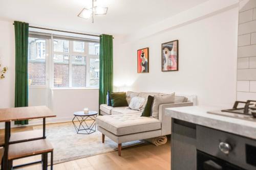 Hoxton Apartment | Athera - Finn House Hoxton, 2 bedroom entire apartment, close to Old Street Station