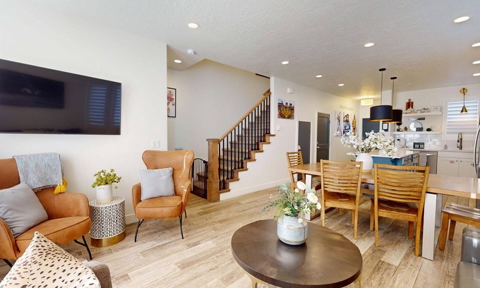 Washington Fields Condo | Athlete's Retreat- Dog Friendly