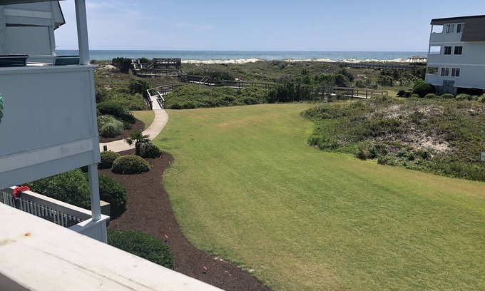 Morehead City Condo | Atlantic Beach Ocean View Condo - 219 SeaSpray