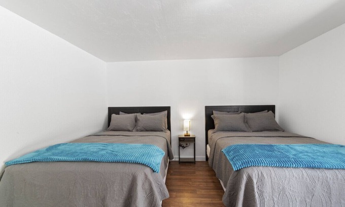Moab Apartment | Atomic Motel #4 I Downtown I Historic I Trailer Parking