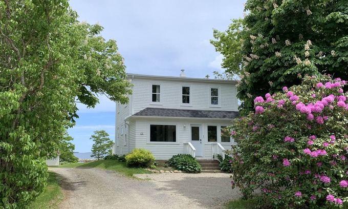 Western Shore House | Attention Curse of Oak Island fans!