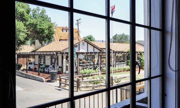 Solvang Hotel | Atterdag Inn