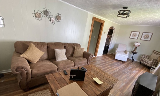 Bluewell Apartment | ATV ENTHUSIASTS: ACCESS TO HATFIELD AND MCCOY TRAILS