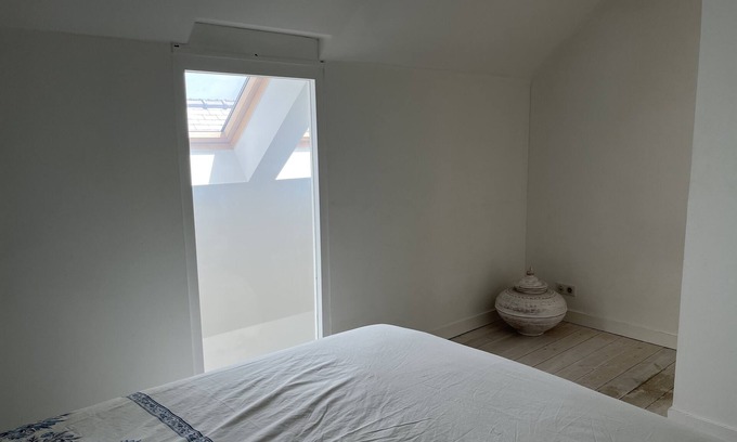 Guerande Apartment | Atypical duplex apartment with all comforts 100 m from the ramparts in a quiet location