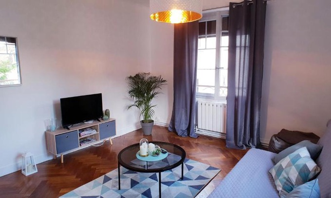 Joigny Apartment | Au 36, Les Apparts Hotel Joigny