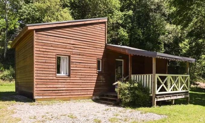 Correze Ski Chalet | Au Bois de Calais * - Chalet Mushroom : 3 bedrooms, TV, 7 people