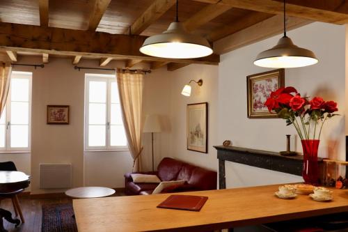 Semur-en-Auxois Apartment | Au cœur de la Citadelle
