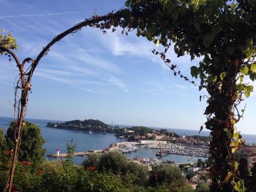 Saint-Jean-Cap-Ferrat Apartment | Au cœur de St Jean Cap Ferrat