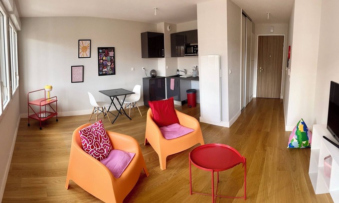 Matabiau Apartment | Au Cœur de Toulouse Appartement Coloré Dans Résidence de Standing