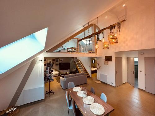 Albens Apartment | Au café de Jeanne - Entrelacs