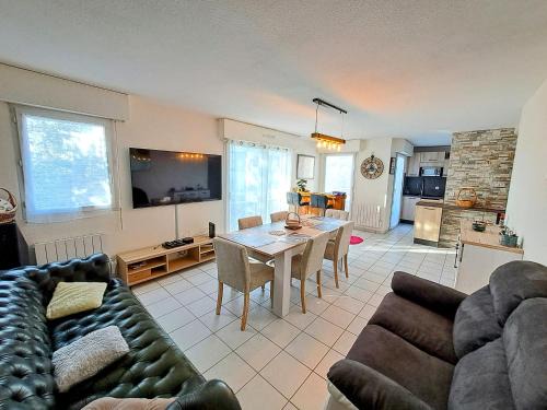 Pornichet Apartment | Au calme, centre ville, draps, wifi