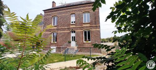 Milly-sur-Therain Bed & Breakfast | AU FIL DE L'EAU