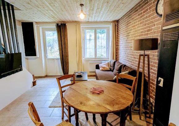 Molineuf House | Au fil de la Cisse