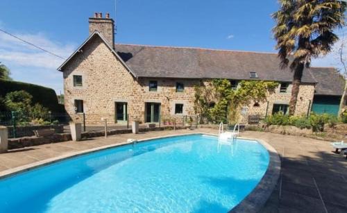Saint-Quentin-sur-le-Homme House | Au Mont De La Quintine # Piscine & Jacuzzi #