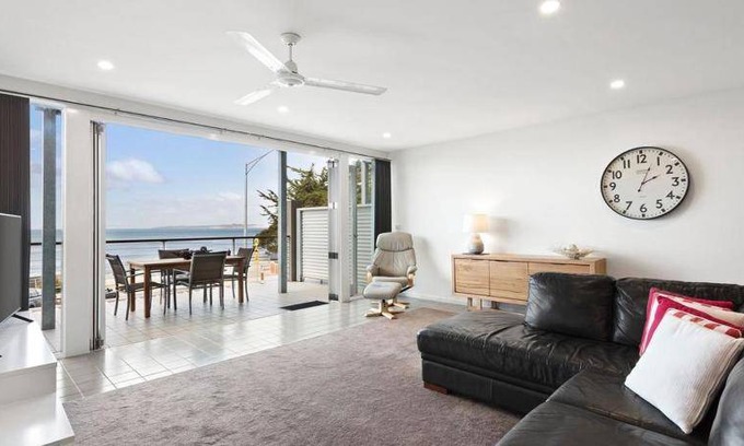 Point Lonsdale Apartment | 210 m² Apartment ∙ 3 bedrooms ∙ 6 guests