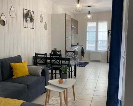 Chatellerault Apartment | Au ptit palais