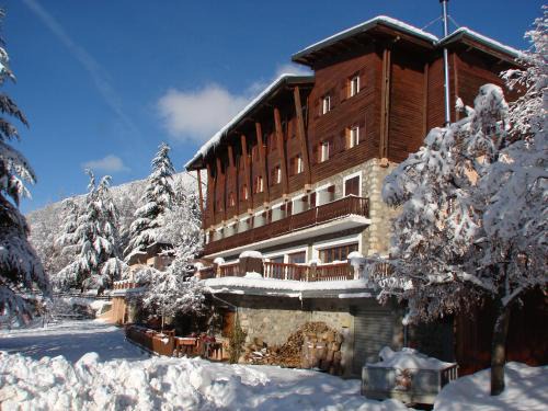 Saint-Dalmas Hotel | Auberge de jeunesse HI Valdeblore - Le Chalet
