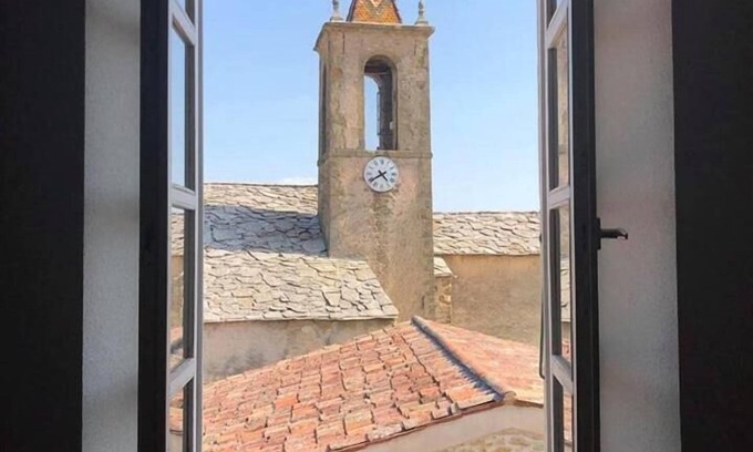 Cruis House | Auberge de l'Abbaye