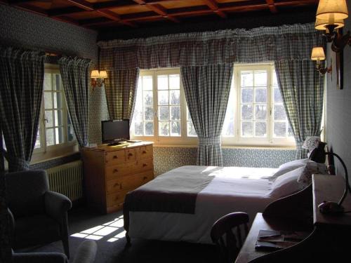 Echenevex Hotel | Auberge Des Chasseurs