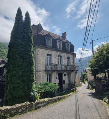Melles Hotel | Auberge du Crabère