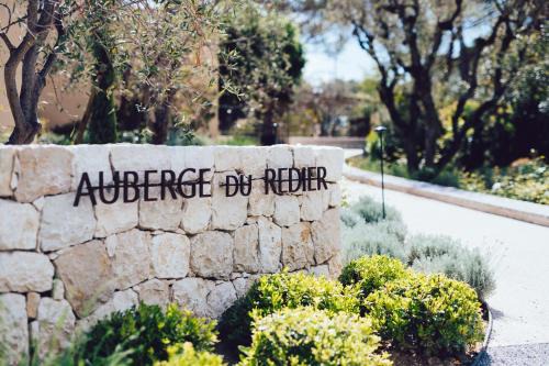 Colomars Hotel | Auberge du Rédier - Logis Hôtels