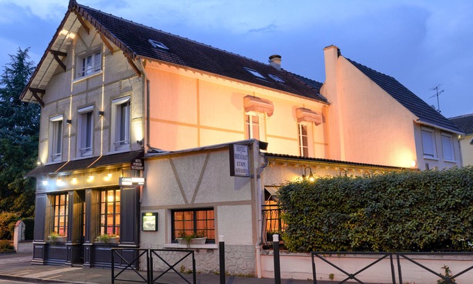 Viarmes Hotel | Auberge la Renaissance