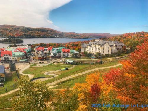 Mont-Tremblant Hotel | Auberge Le Lupin-Self Check-in