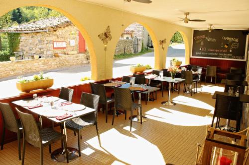 Valgorge Hotel | Auberge Le Romarin