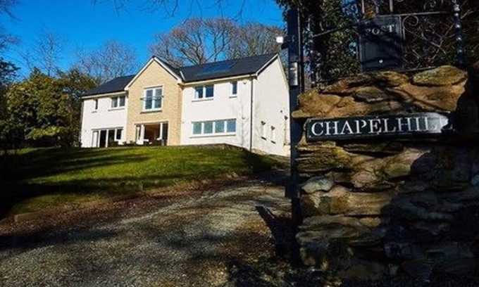 Helensburgh House | Auchenheglish Lodges - Chapelhill