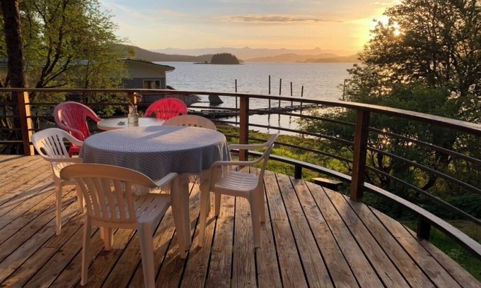 Juneau Apartment | Auke Bay View Studio