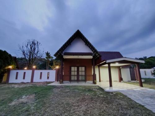 Alor Gajah Villa | Auro-Villa 1237 with Private Zen Pool