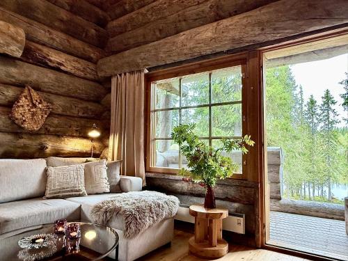 Rukatunturi House | AURORA LAKE RUKA, sauna, lakeside