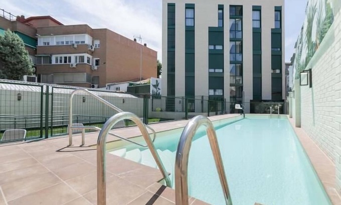 Carabanchel Apartment | Aurora Stays by Charming III, Apartment for 4 with free parking
