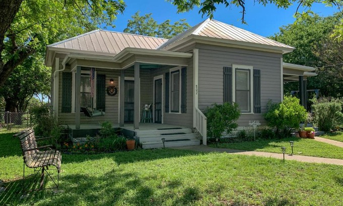 Fredericksburg House | Austin Haus