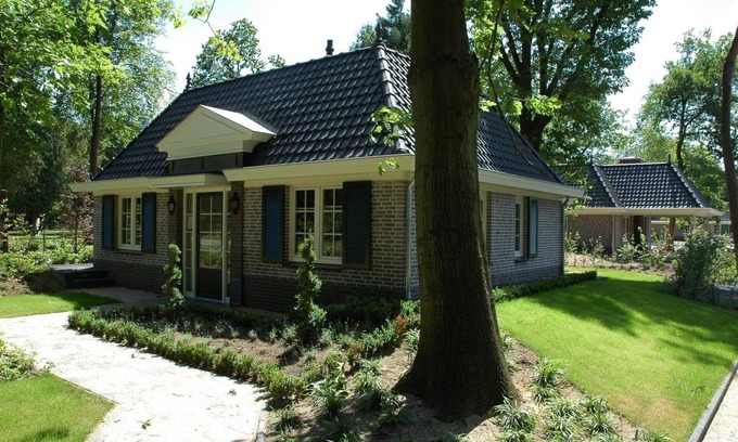Voorthuizen House | Authentic and fully furnished villa for 6 people, optimal enjoyment together on the Veluwe!