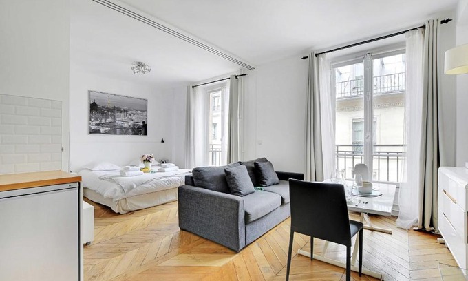 Gaillon Apartment | Authentic apartment - 1BR-2P - Palais Garnier