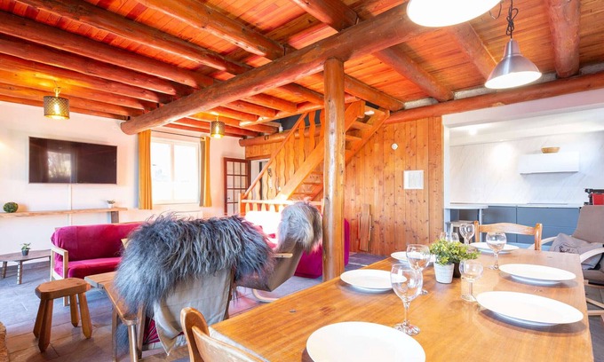 Saint-Lary-Soulan Ski Chalet | Authentic chalet in Soulan - Modern comfort, fireplace, brazier and stunning views