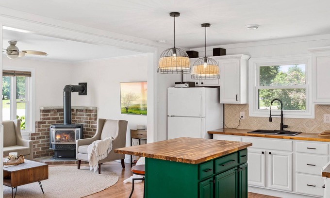 Cherry Valley Cottage | Authentic Cottage stay at The Valley