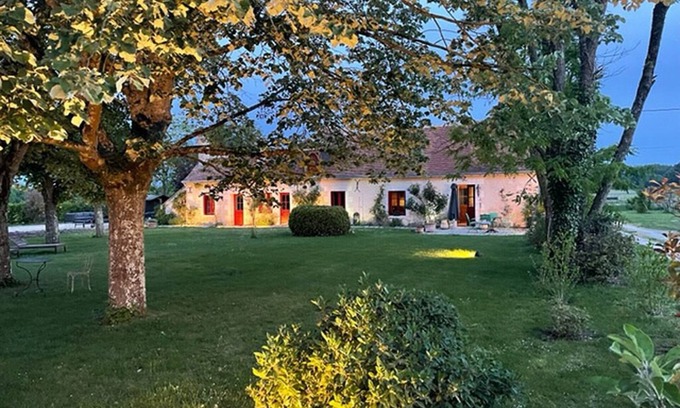 Saint-Martin-le-Beau House | Authentic country house with swimming pool